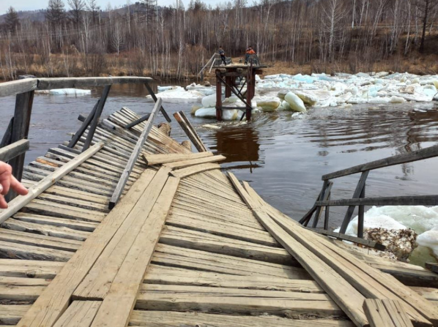 Министерством финансов Забайкальского края направлены средства на строительство временного моста через реку Черный Урюм